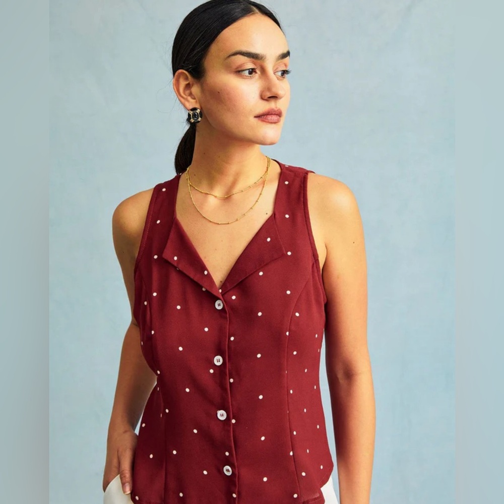 NWT Red V Neck Polka Dot Print Sleeveless Vest - Picture 5 of 7
